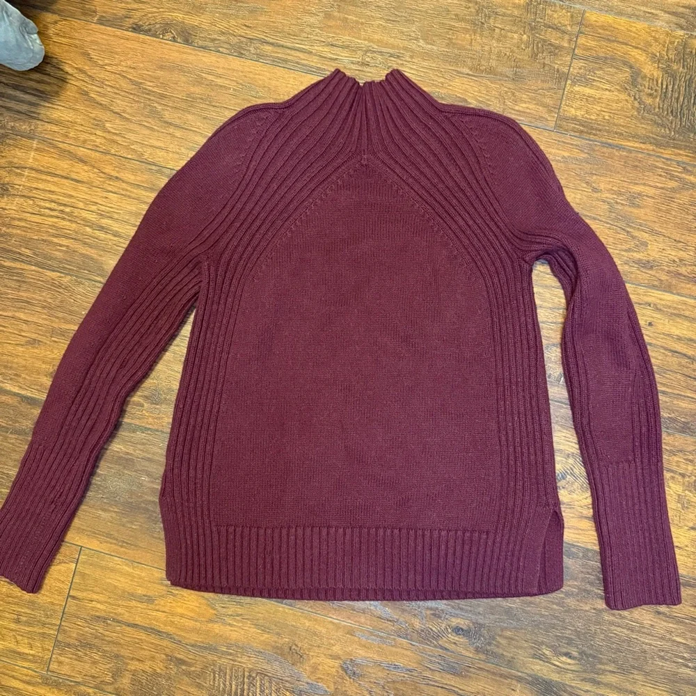 Talbots SP Merino Wool Blend Ribbed Mock Neck Sweater Burgundy Wine Minimalist